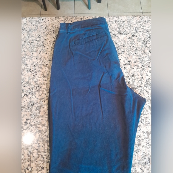 COPY - Gloria Vanderbilt slacks - Picture 3 of 6